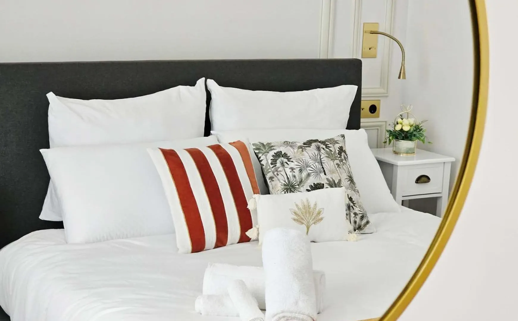 Apartment Appart Porte Saint Cloud Proche Tour Eiffel Paris France